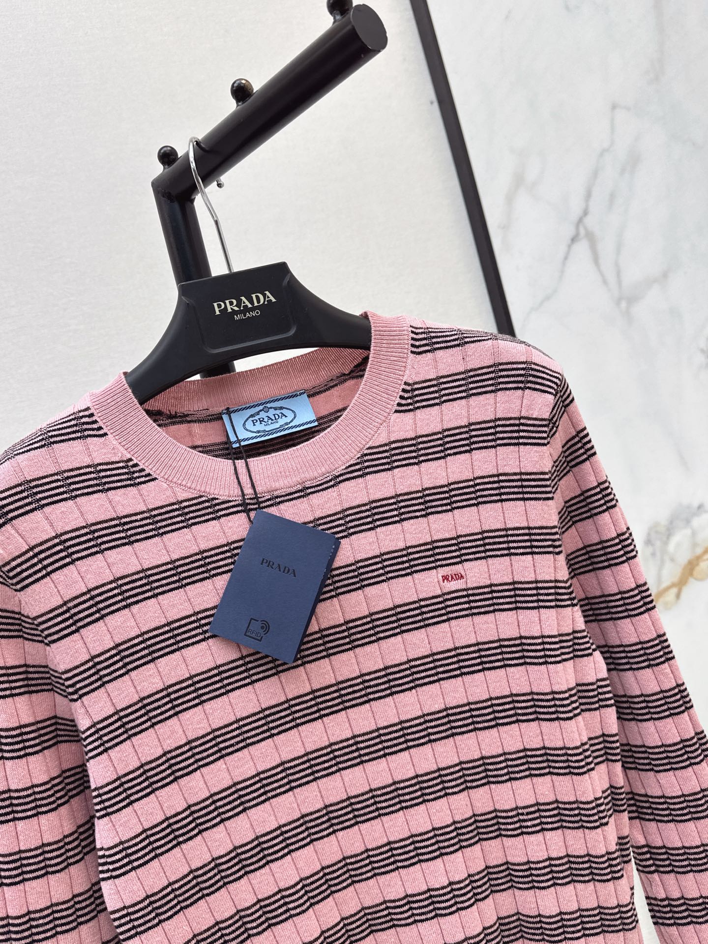 26FW New Retro Color-Block Striped Crew-Neck Long-Sleeve Knit Base Layer 💕