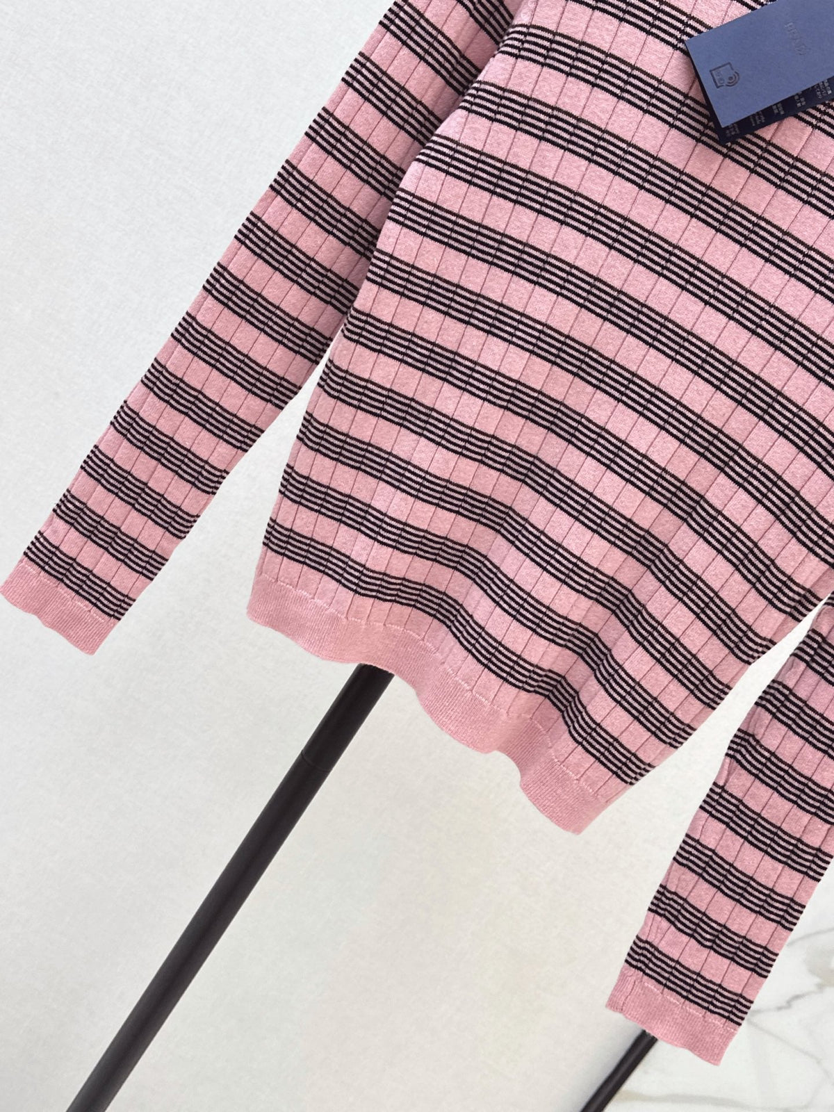 26FW New Retro Color-Block Striped Crew-Neck Long-Sleeve Knit Base Layer 💕