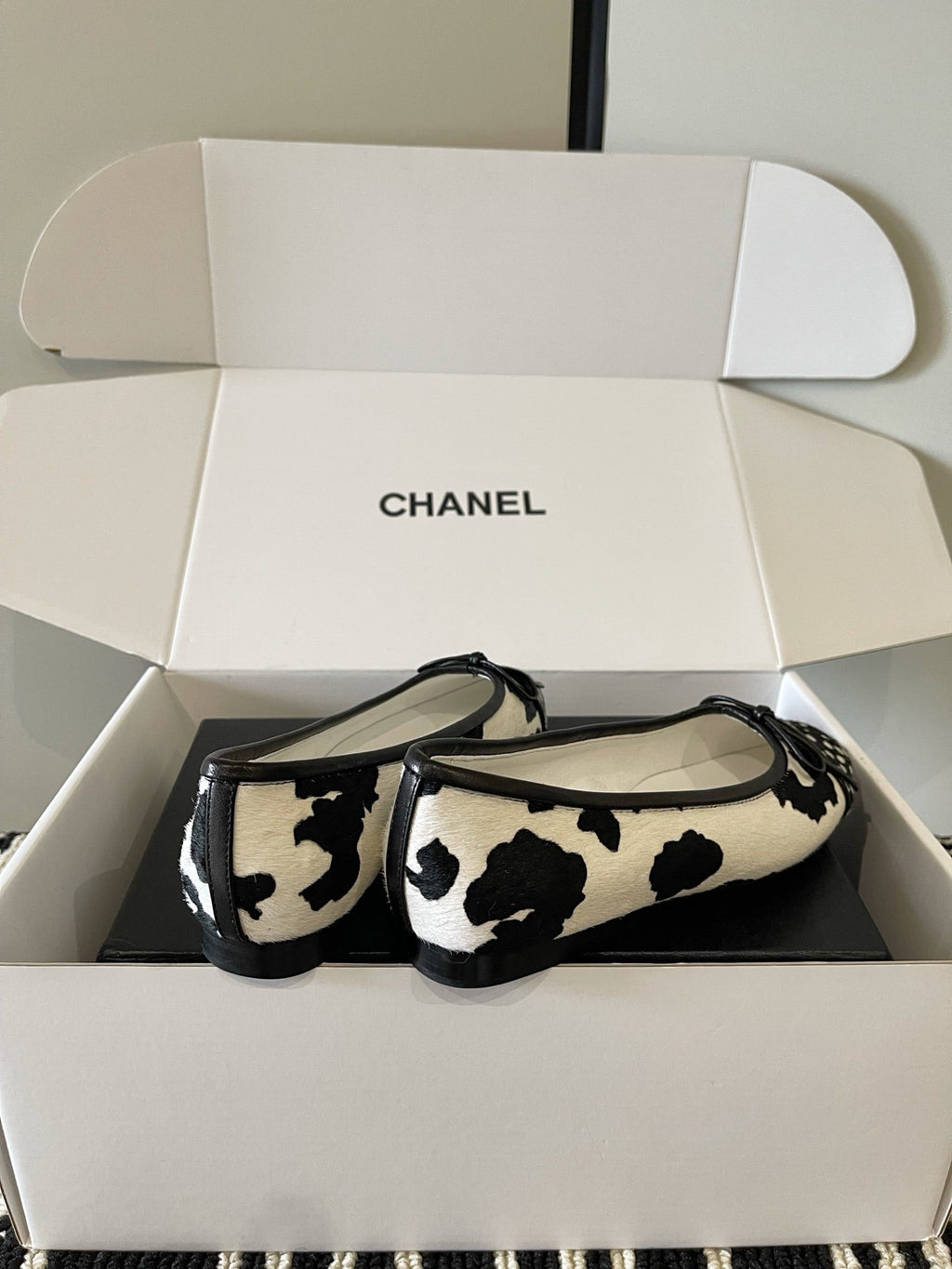 26FW New Classic Flats