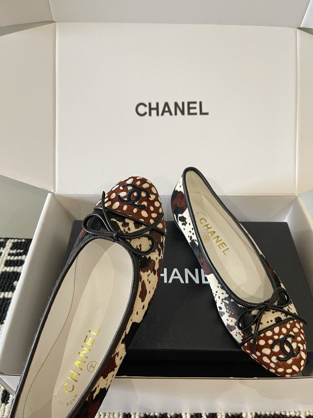 26FW New Classic Flats