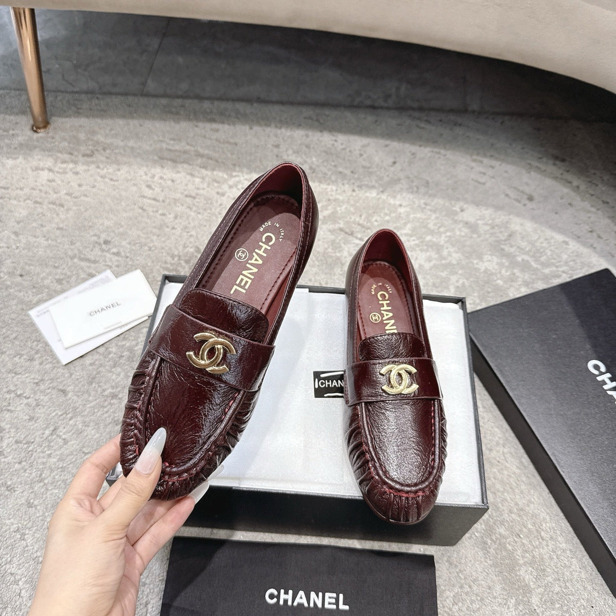 26FW New Pleated Flat Mules – Vintage-Style Flats
