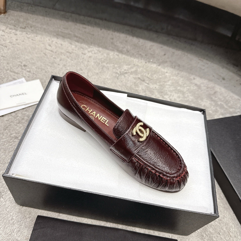 26FW New Pleated Flat Mules – Vintage-Style Flats