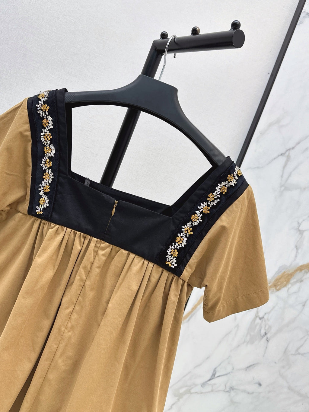 26FW New Doll-Style Paneled Top with Hand-Applied Rhinestones and Beading 🤎