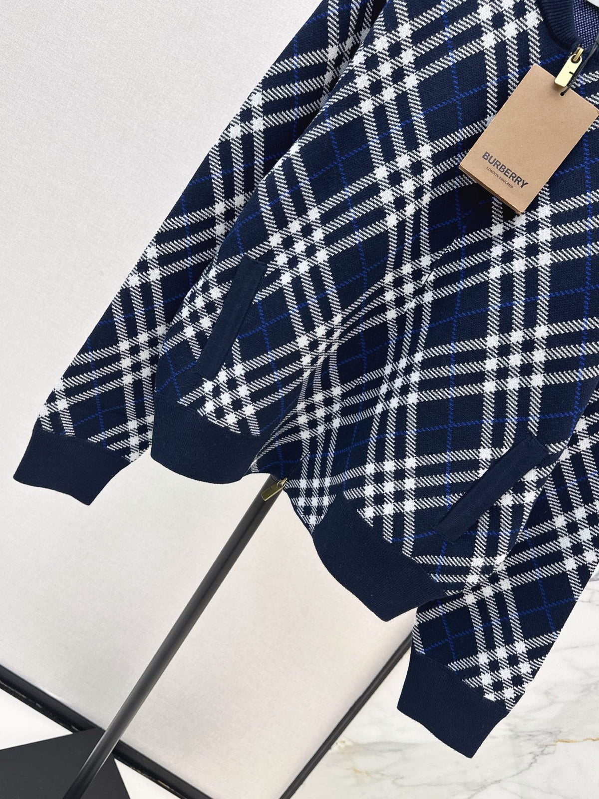 26FW New Plaid Stand-Collar Knit Cardigan 🖤