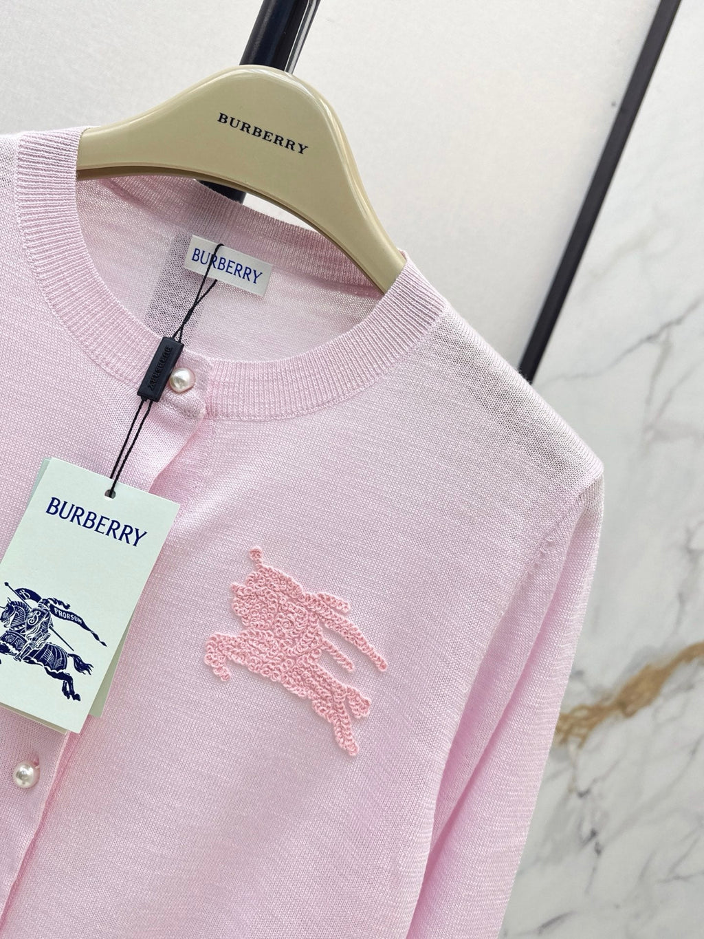 26FW New Jacquard Equestrian Knight Crew-Neck Button-Up Cardigan 💕