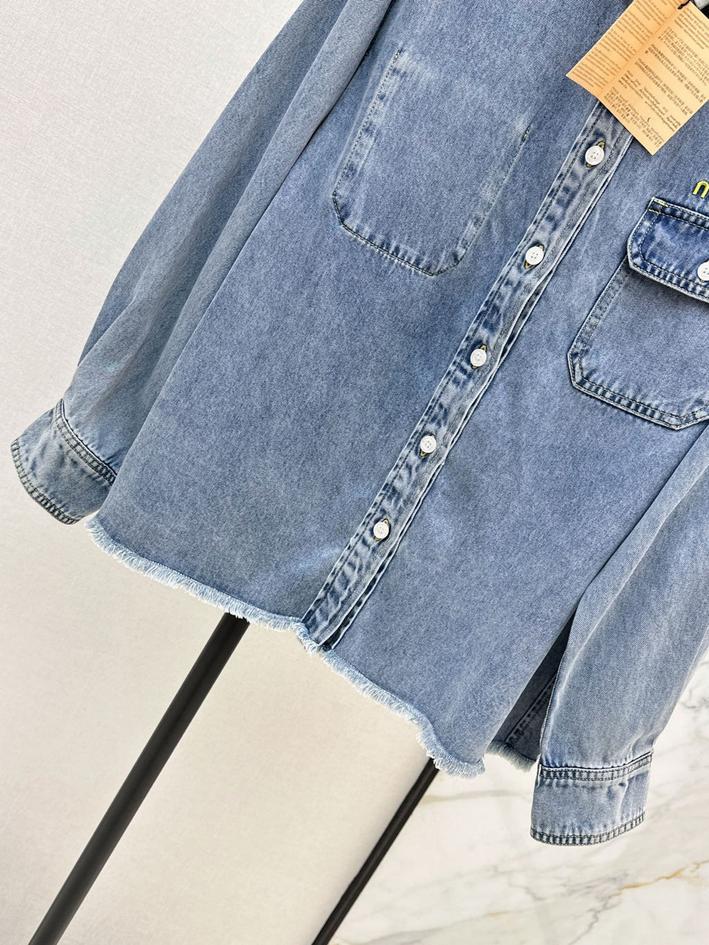 26FW New Denim Shirt with Embroidered Letter Logo and Contrast-Color Collar 🩵
