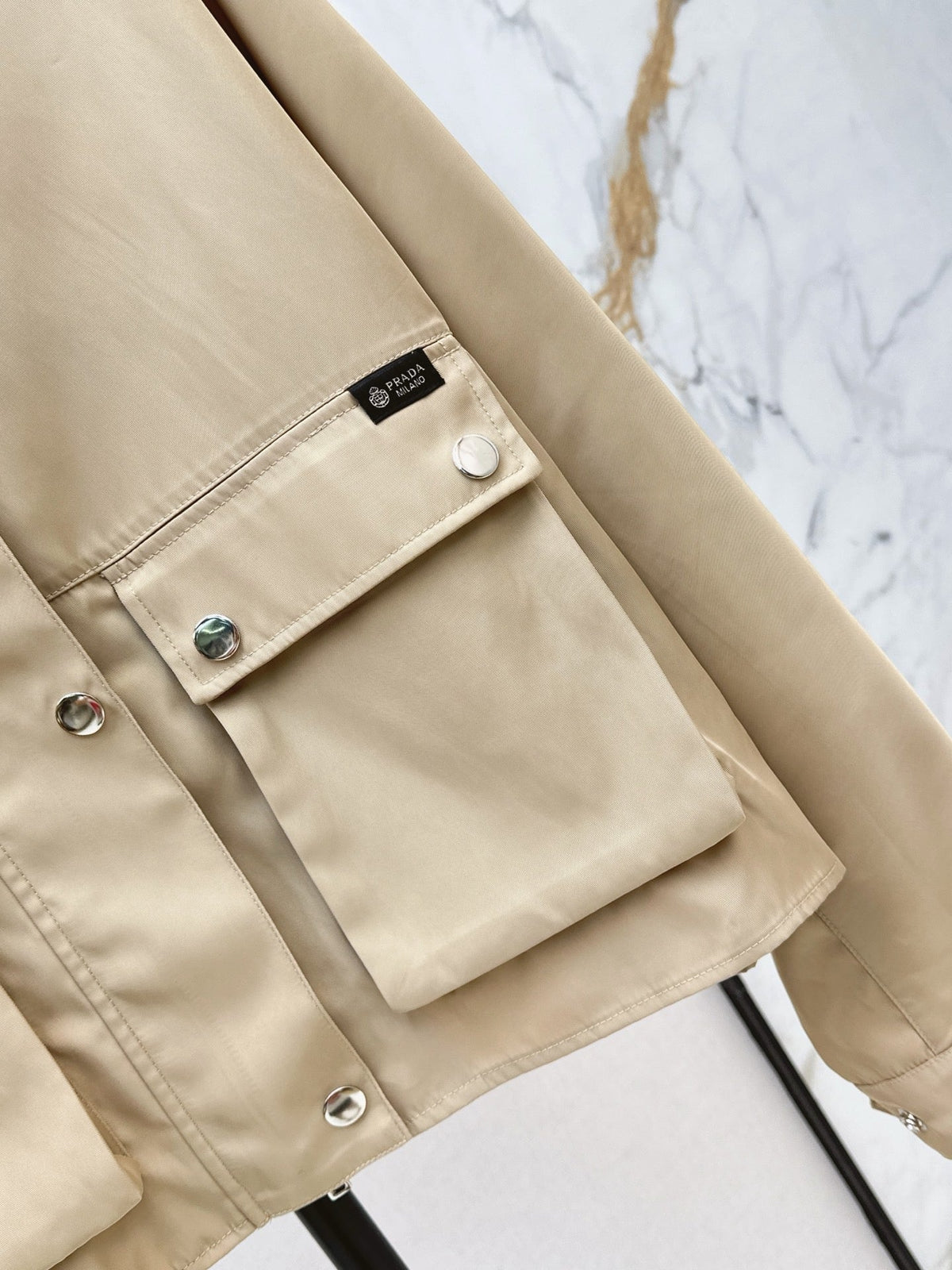 26FW New Nylon Cropped Jacket with Stand Collar 🤎