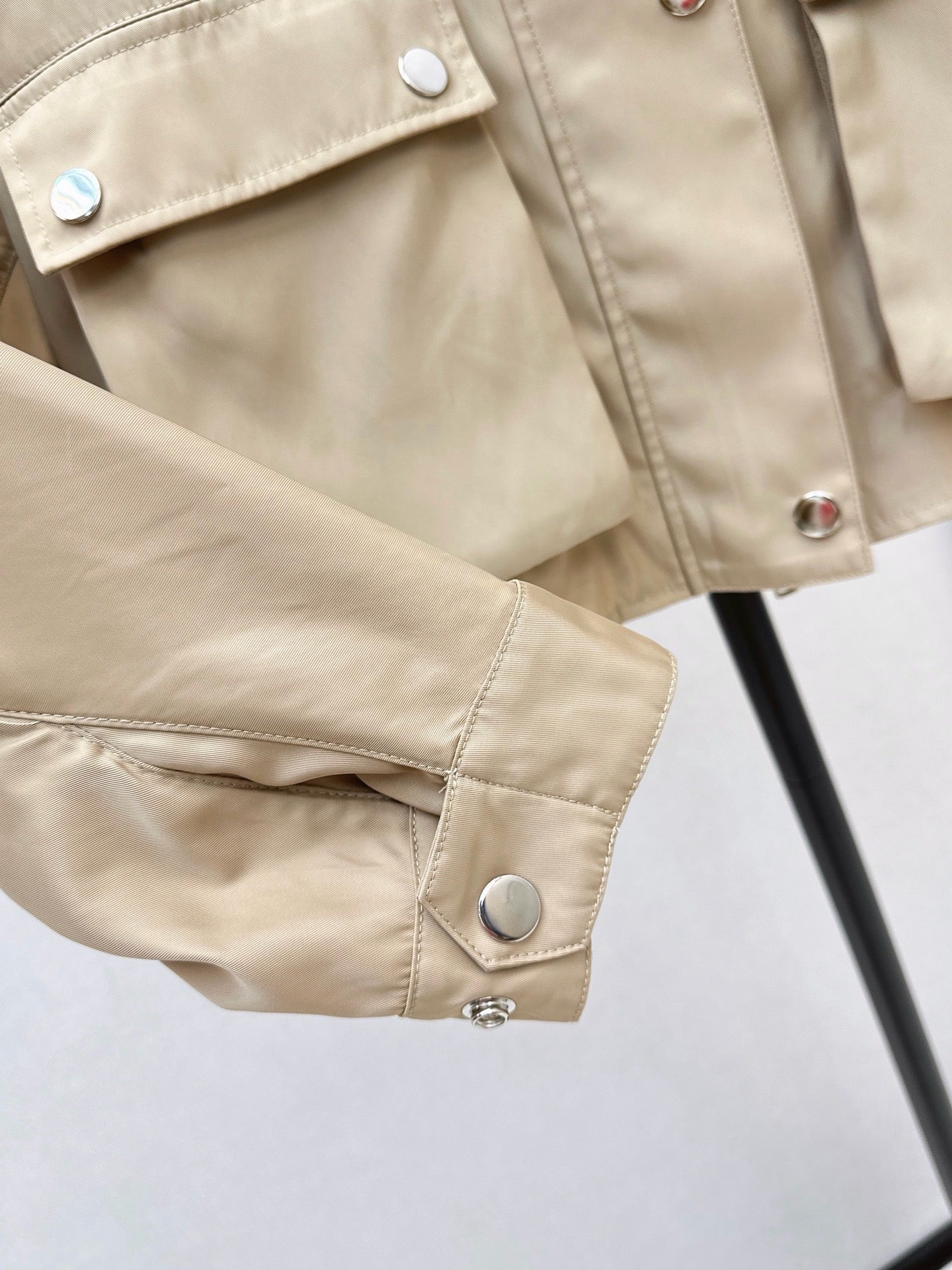 26FW New Nylon Cropped Jacket with Stand Collar 🤎