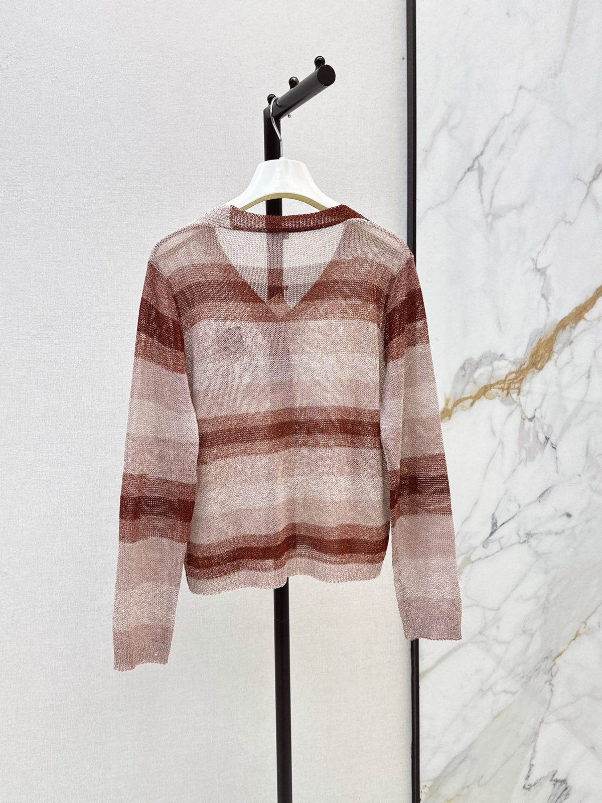26FW New V-Neck Striped Knit Cardigan 🤍