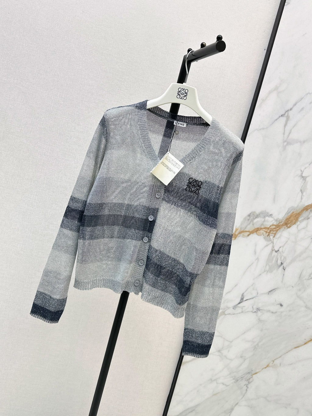 26FW New V-Neck Striped Knit Cardigan 🤍