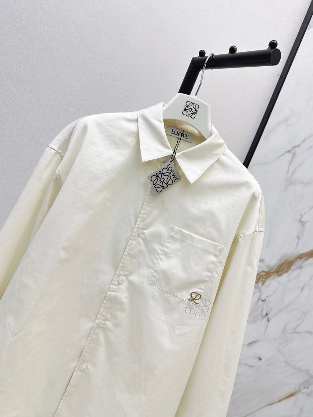 🔥Highest Quality🔥26FW New Minimalist & Relaxed Style: Logo-Embroidered Shirt in Creamy Apricot 🤍