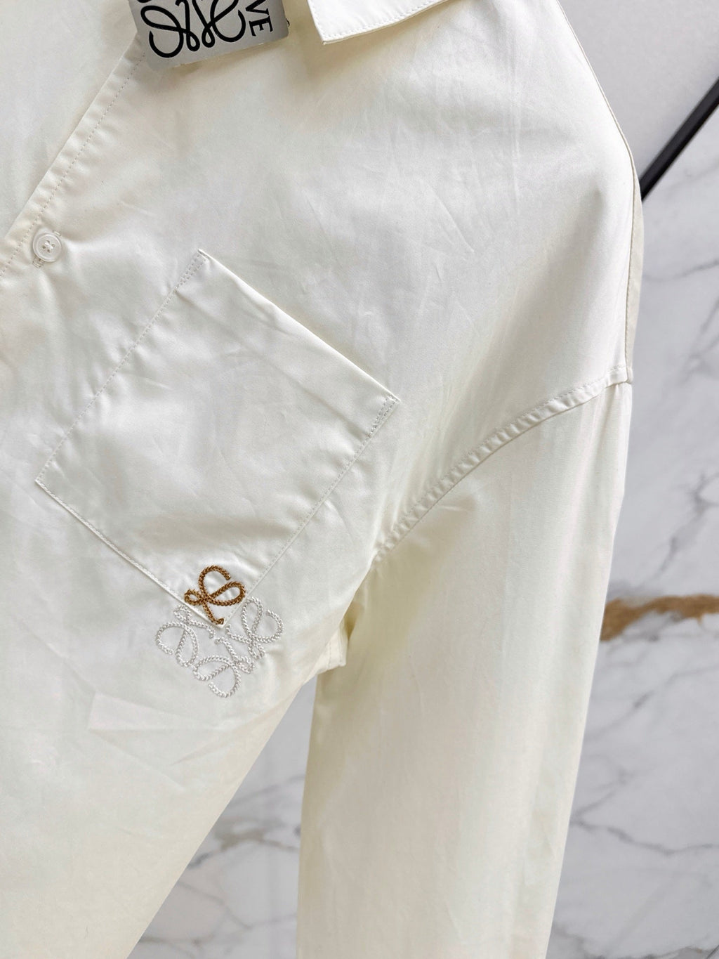 🔥Highest Quality🔥26FW New Minimalist & Relaxed Style: Logo-Embroidered Shirt in Creamy Apricot 🤍