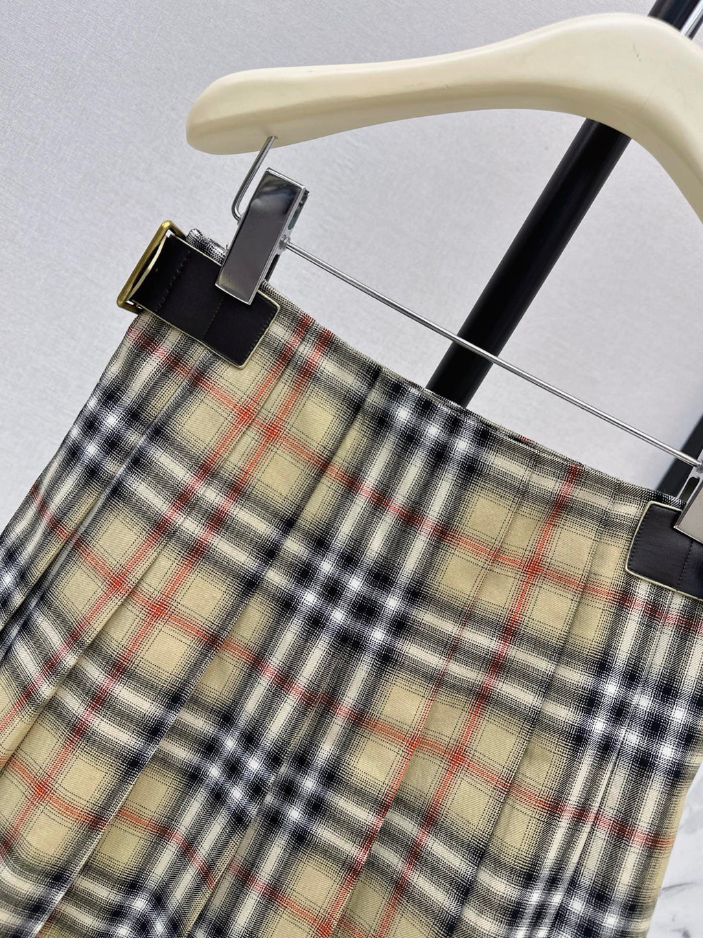 26FW New Classic Plaid Wrap Skirt 🤎