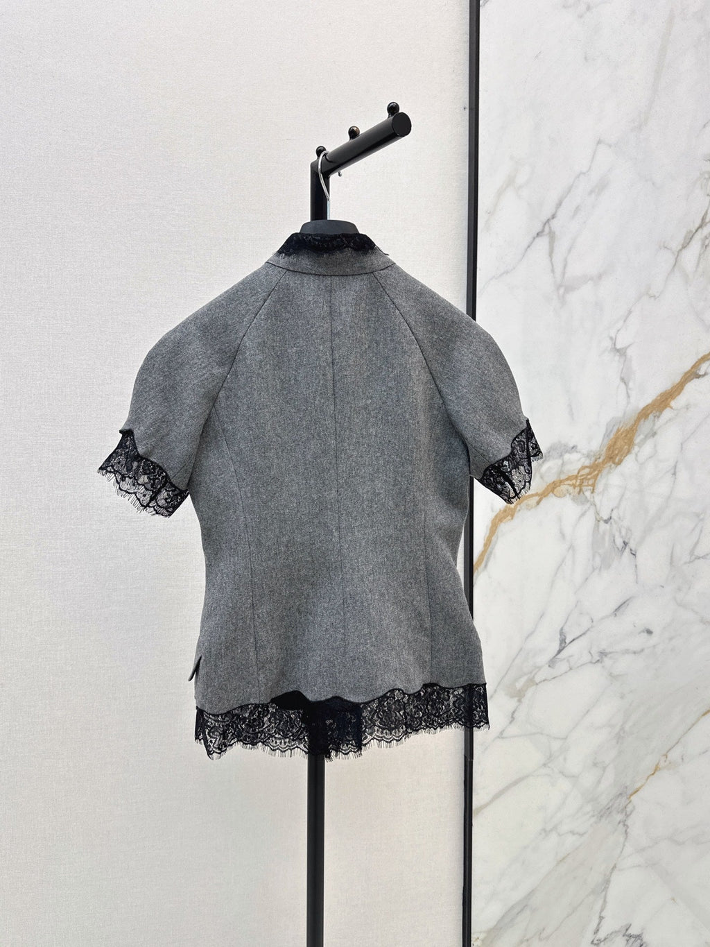 26FW New Short-Sleeve Top with Lace Paneling and Ribbon Detail 🩶