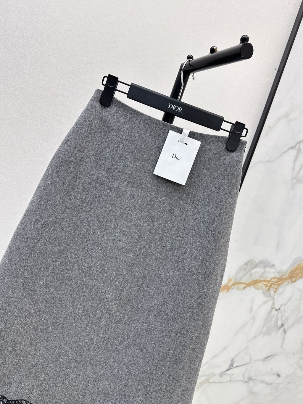26FW New High-Waisted A-Line Skirt with Lace Paneling 🩶