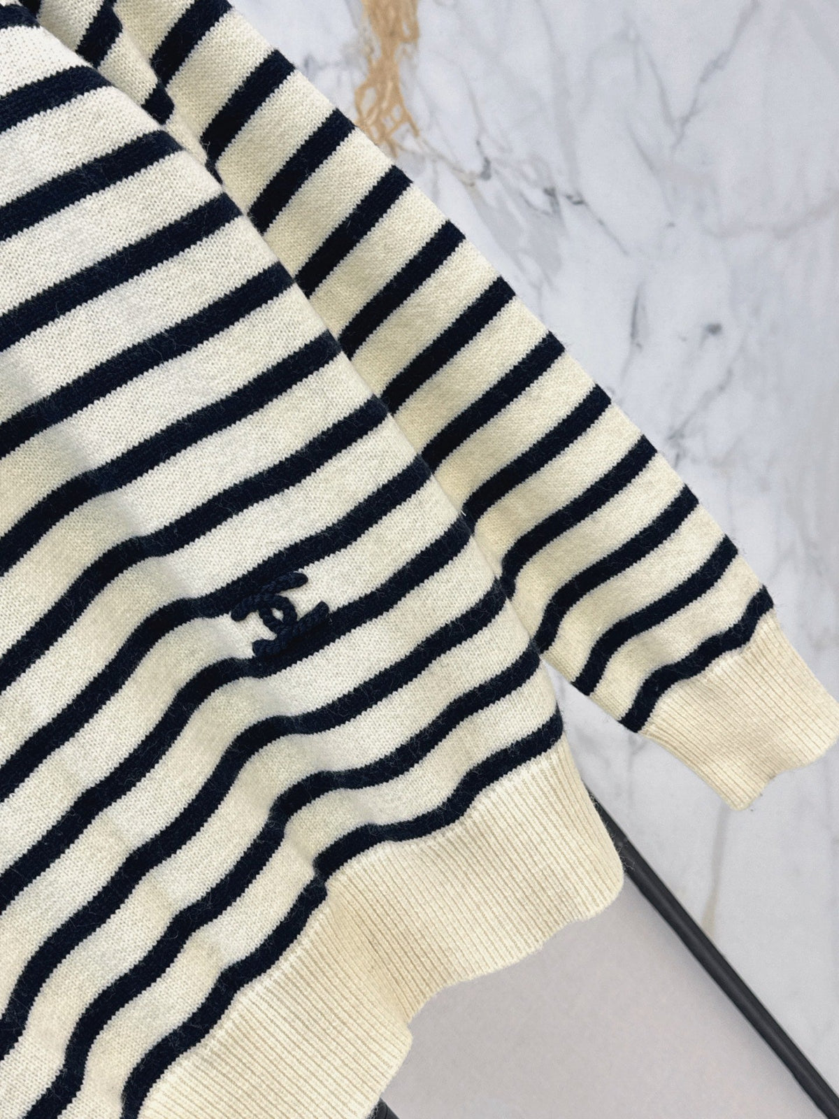 26FW New Métiers d'Art Collection Striped Knit Top 🖤