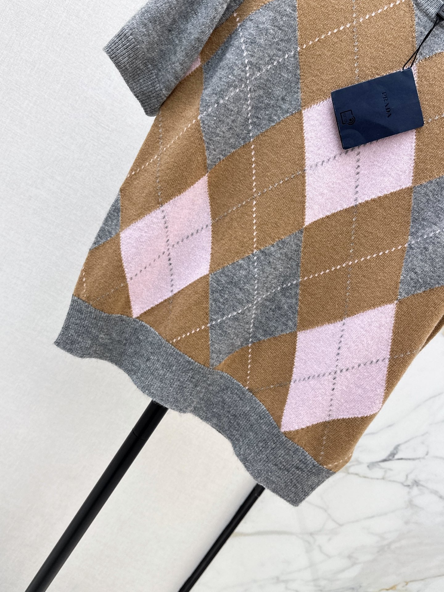26FW New Pink-Brown Argyle Cashmere Short-Sleeve Knit Top 🩶