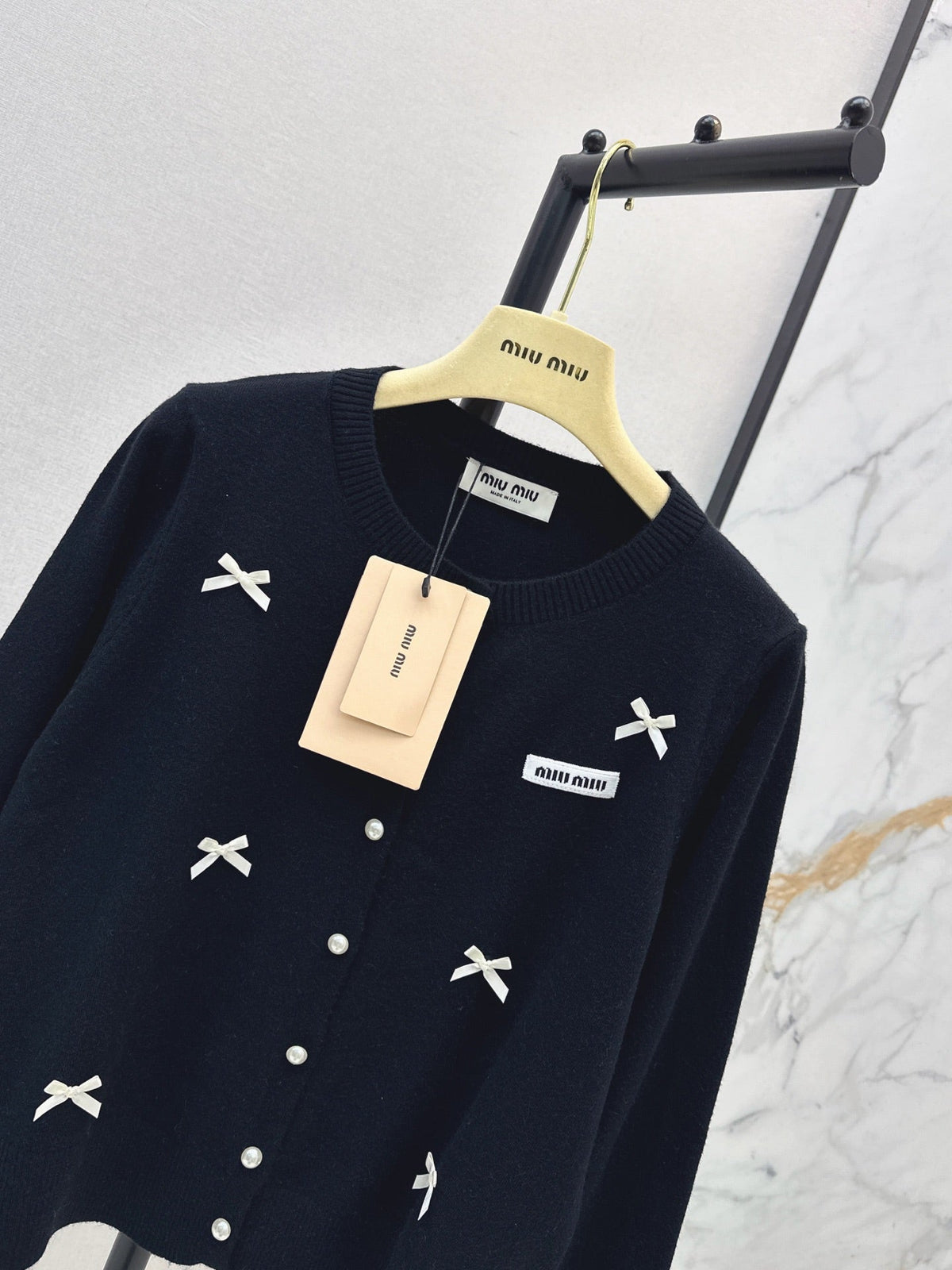 26FW New Crew-Neck Cardigan with Bow Detail 🖤