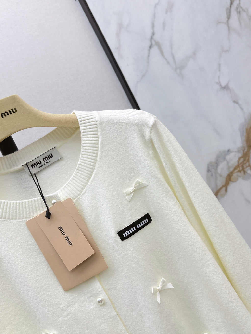 26FW New Crew-Neck Cardigan with Bow Detail 🖤