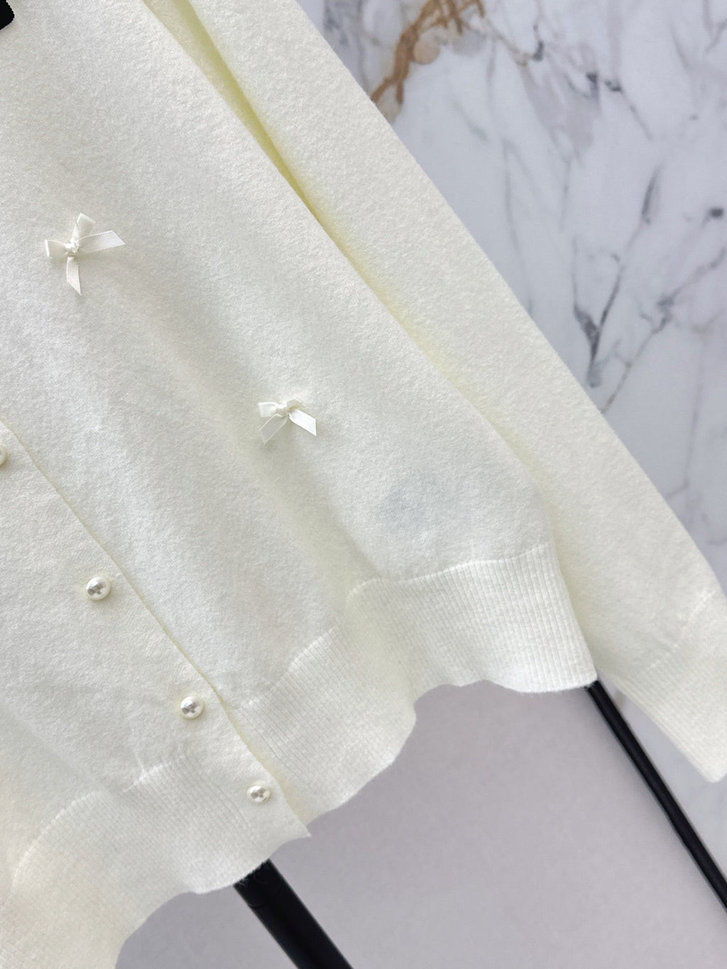 26FW New Crew-Neck Cardigan with Bow Detail 🖤
