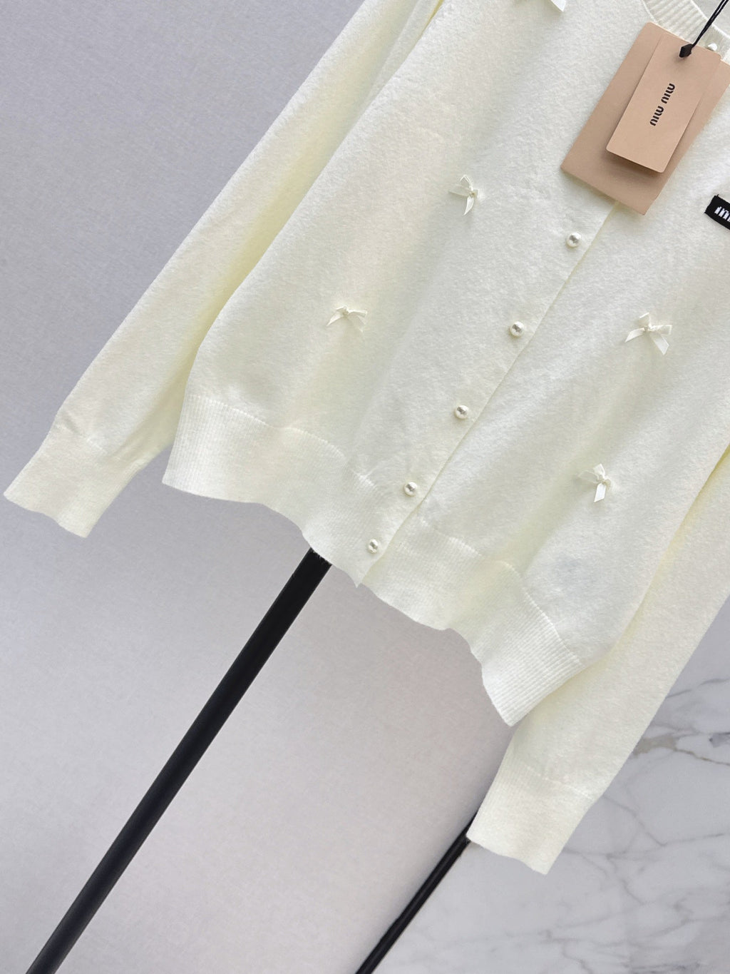 26FW New Crew-Neck Cardigan with Bow Detail 🖤