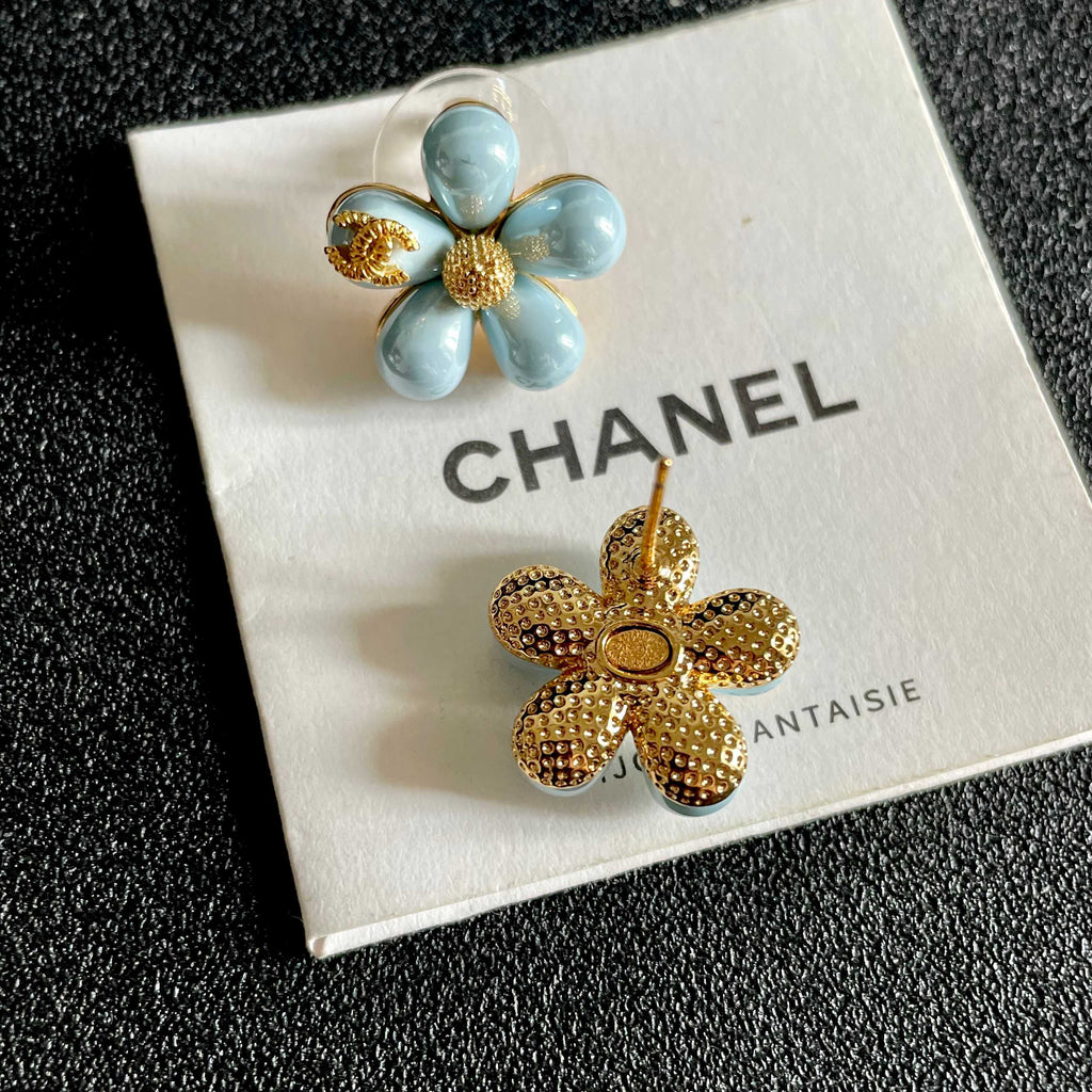 26FW New Double-C Floral Stud Earrings