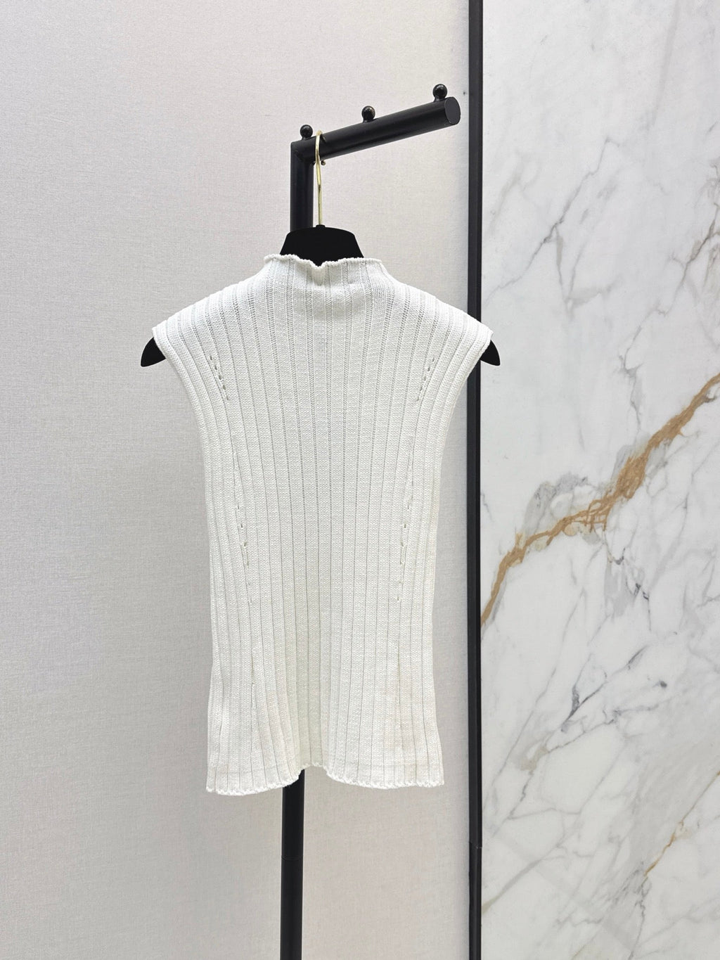 26FW New Color-Block Square-Neck Slim-Fit Sleeveless Knit Top 🤎