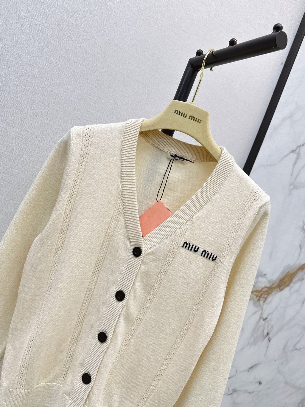 26FW New Classic V-Neck Versatile Cardigan 🤍