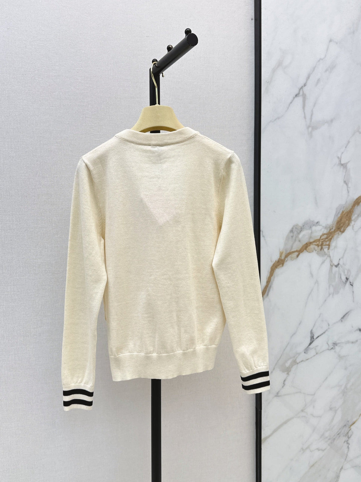 26FW New Classic V-Neck Versatile Cardigan 🤍