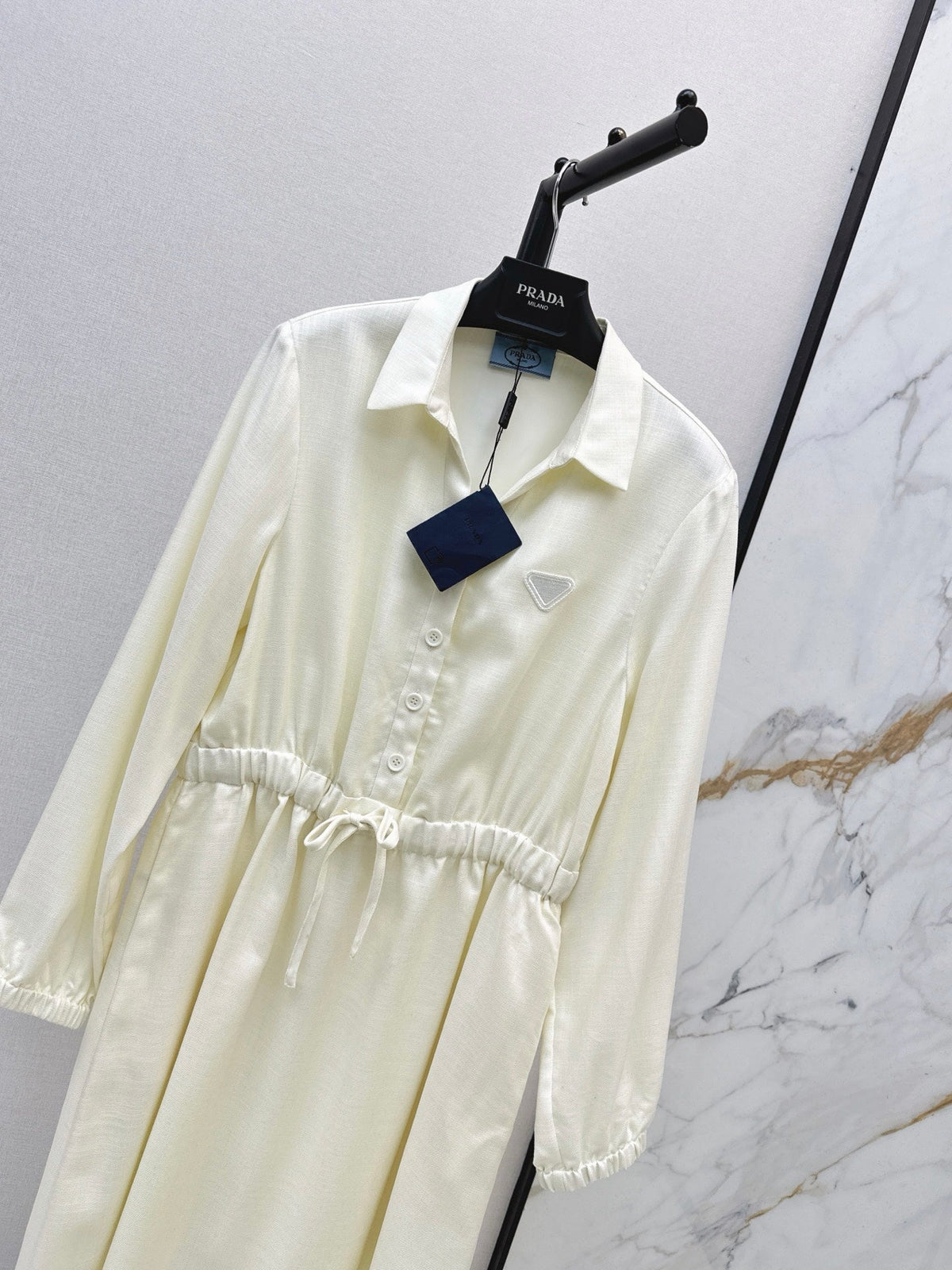 26FW New Elastic-Waist Dress with Triangle Logo Detail 🤍