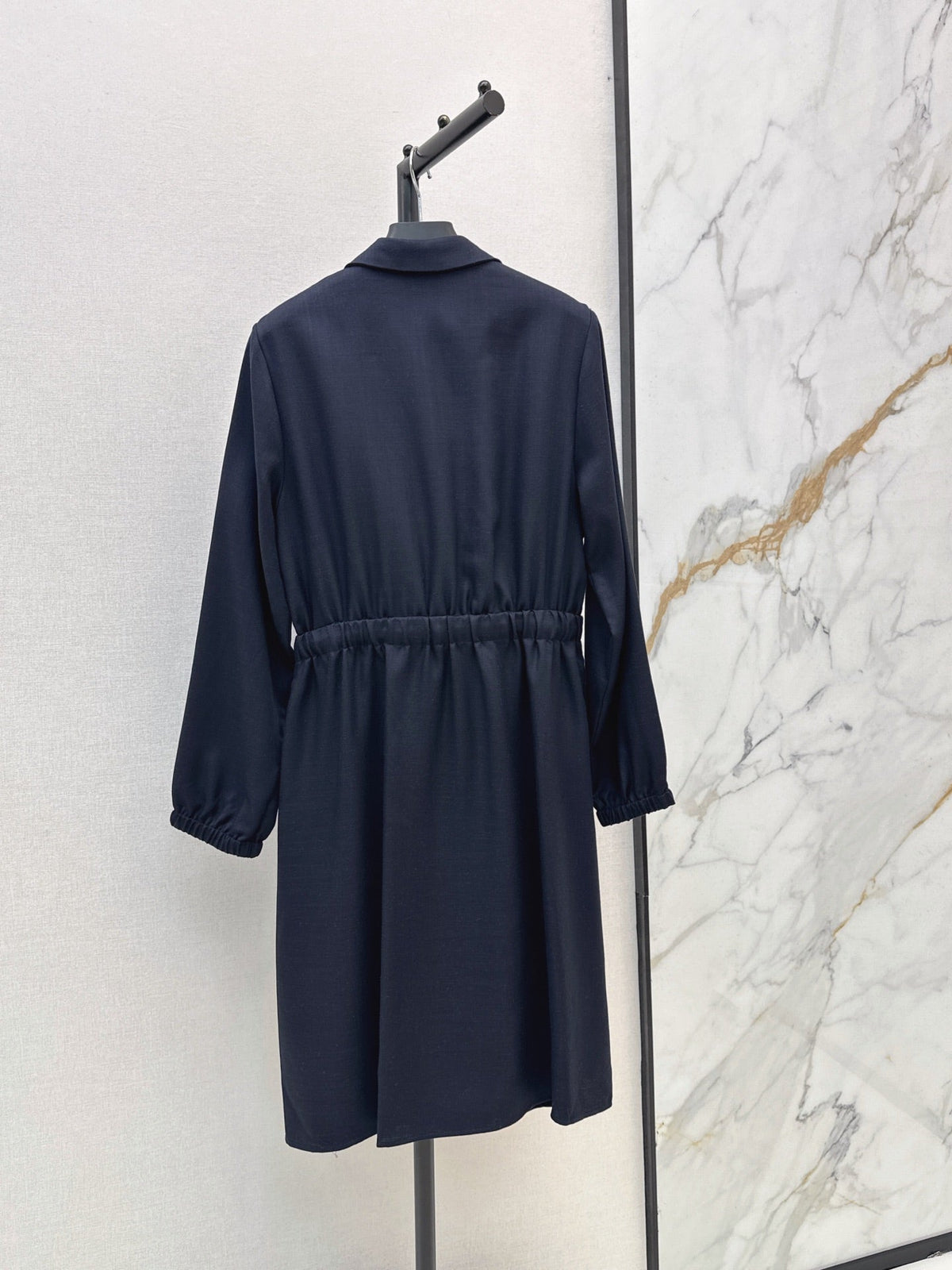 26FW New Elastic-Waist Dress with Triangle Logo Detail 🤍