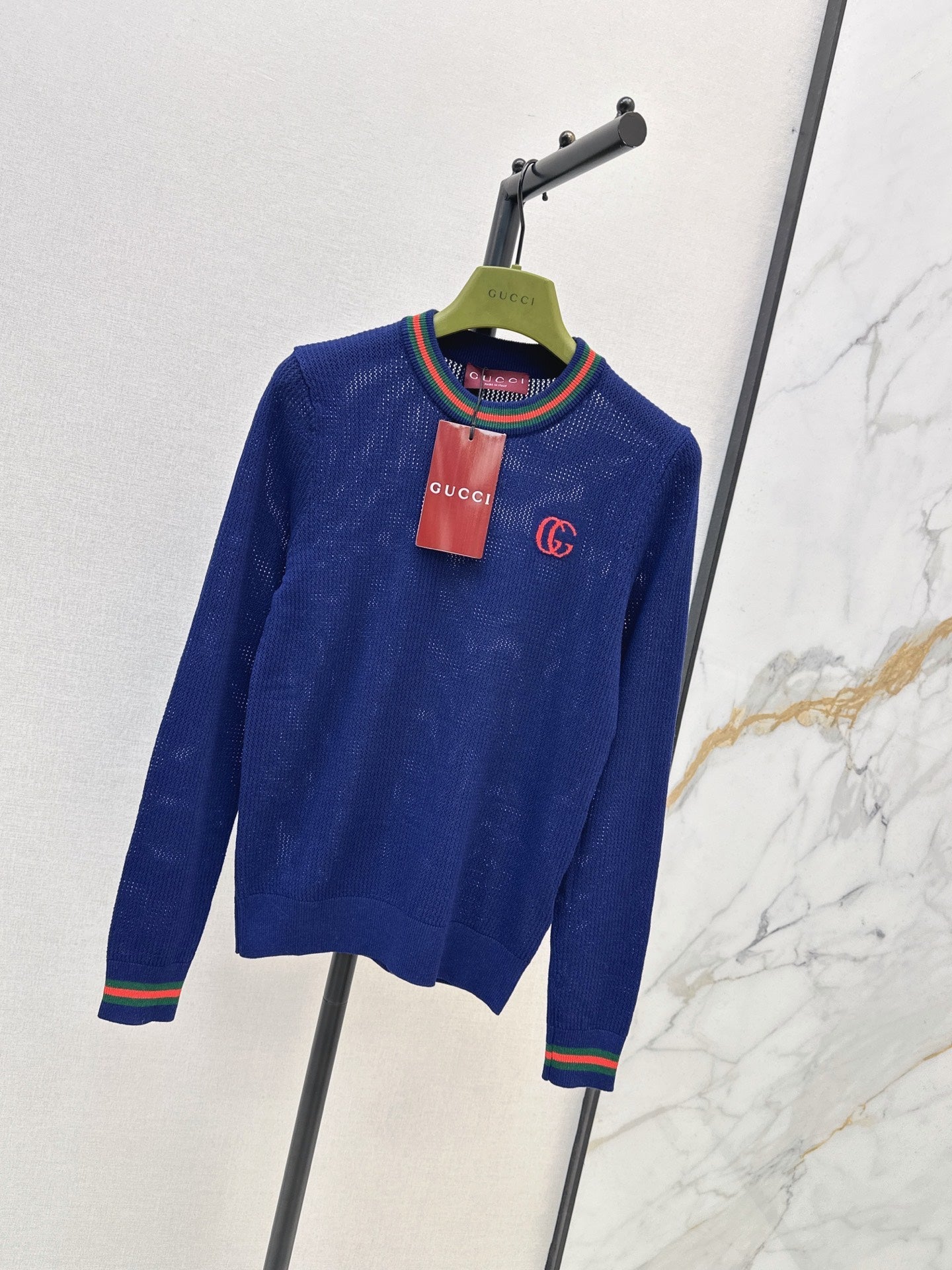 26FW New Classic Crew-Neck Sweater 🤍