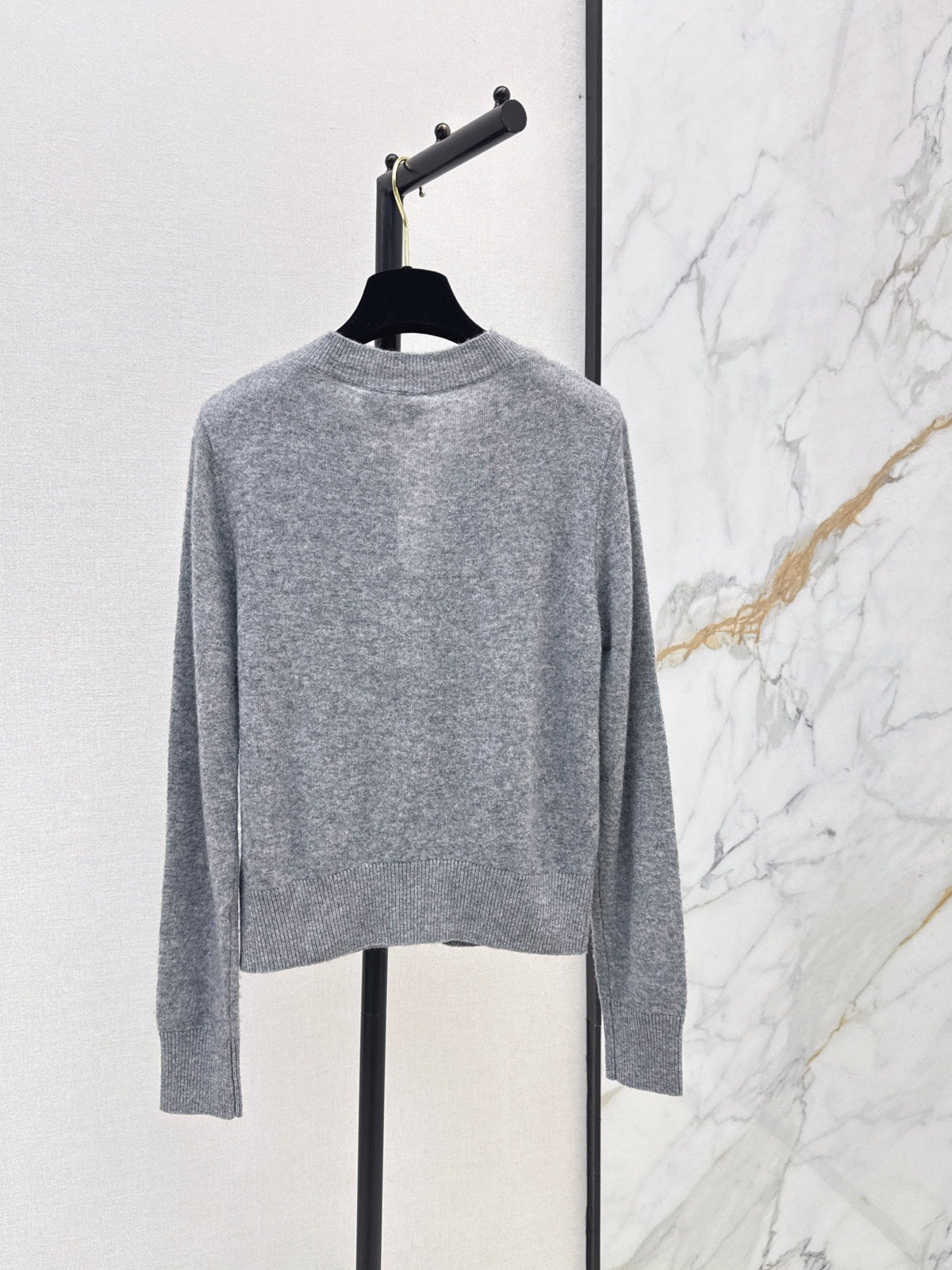 🔥Highest Quality🔥26FW New V-Neck Long-Sleeve Knit Cardigan 🩶