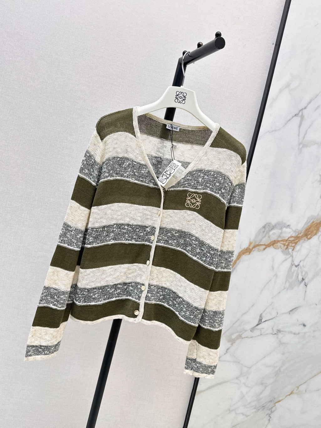 26FW New Loose-Fit Striped Long-Sleeve Knit Cardigan with Embroidered Logo 🤎