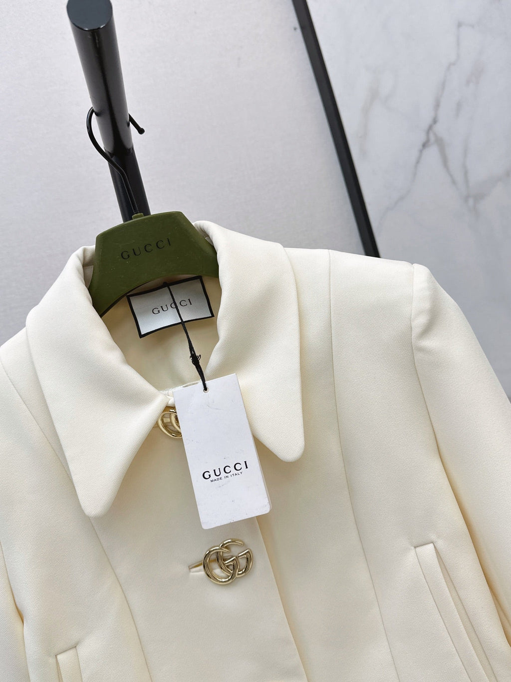 26FW NEW GG Metal-Buckle Collared Jacket 🤍