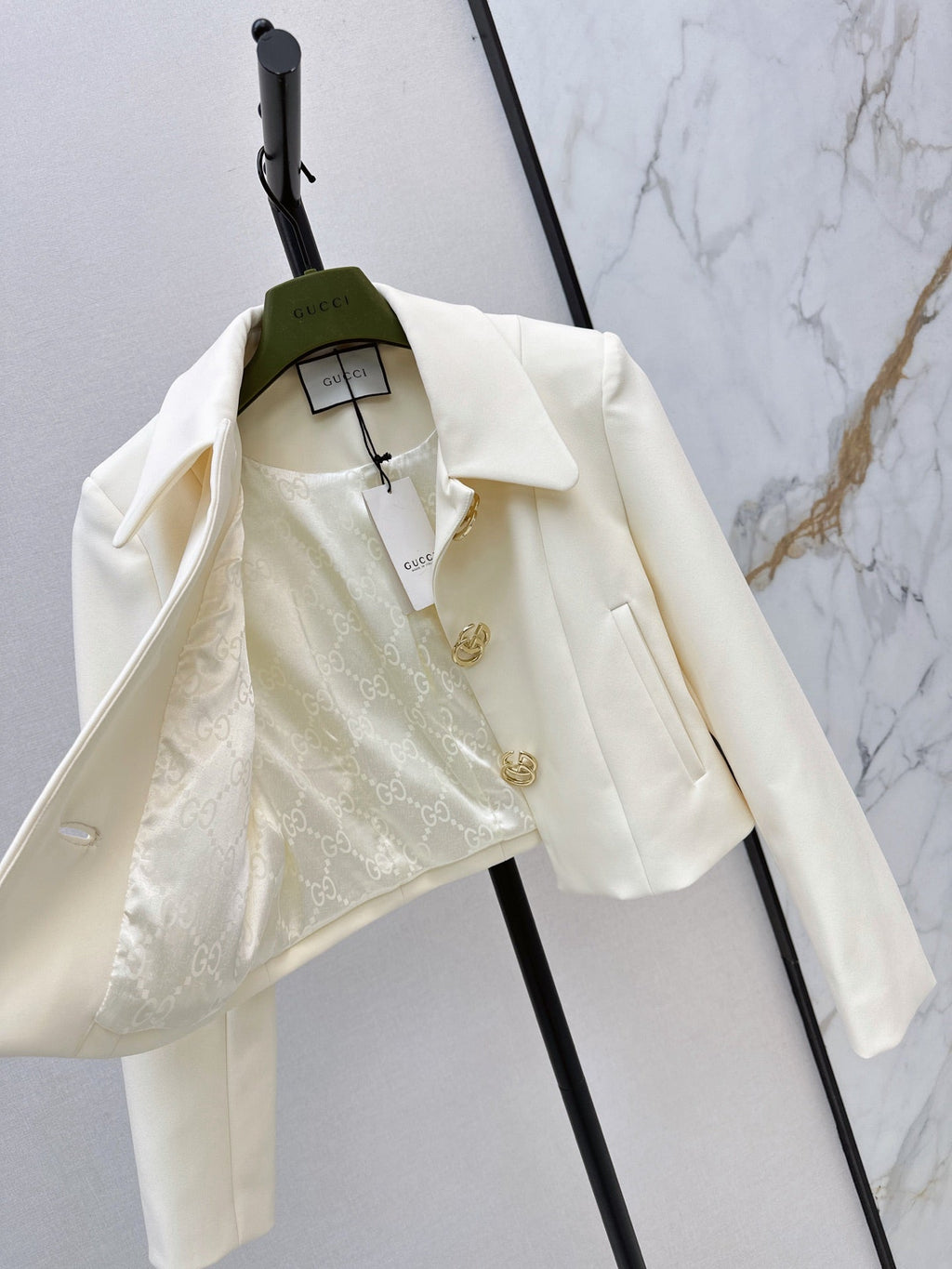 26FW NEW GG Metal-Buckle Collared Jacket 🤍