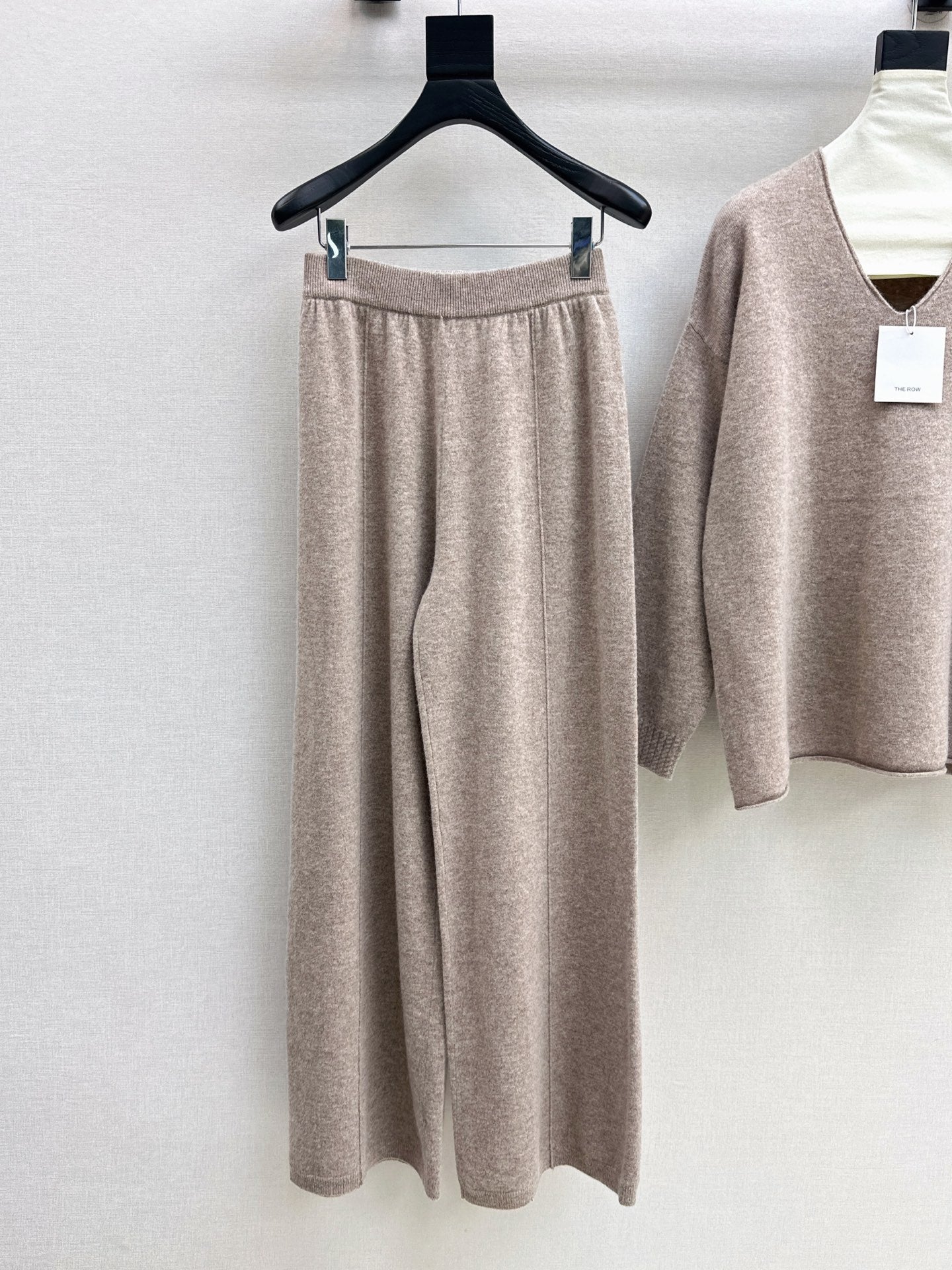 🔥Highest Quality🔥26FW New Relaxed-Style Wool Set 🤍
