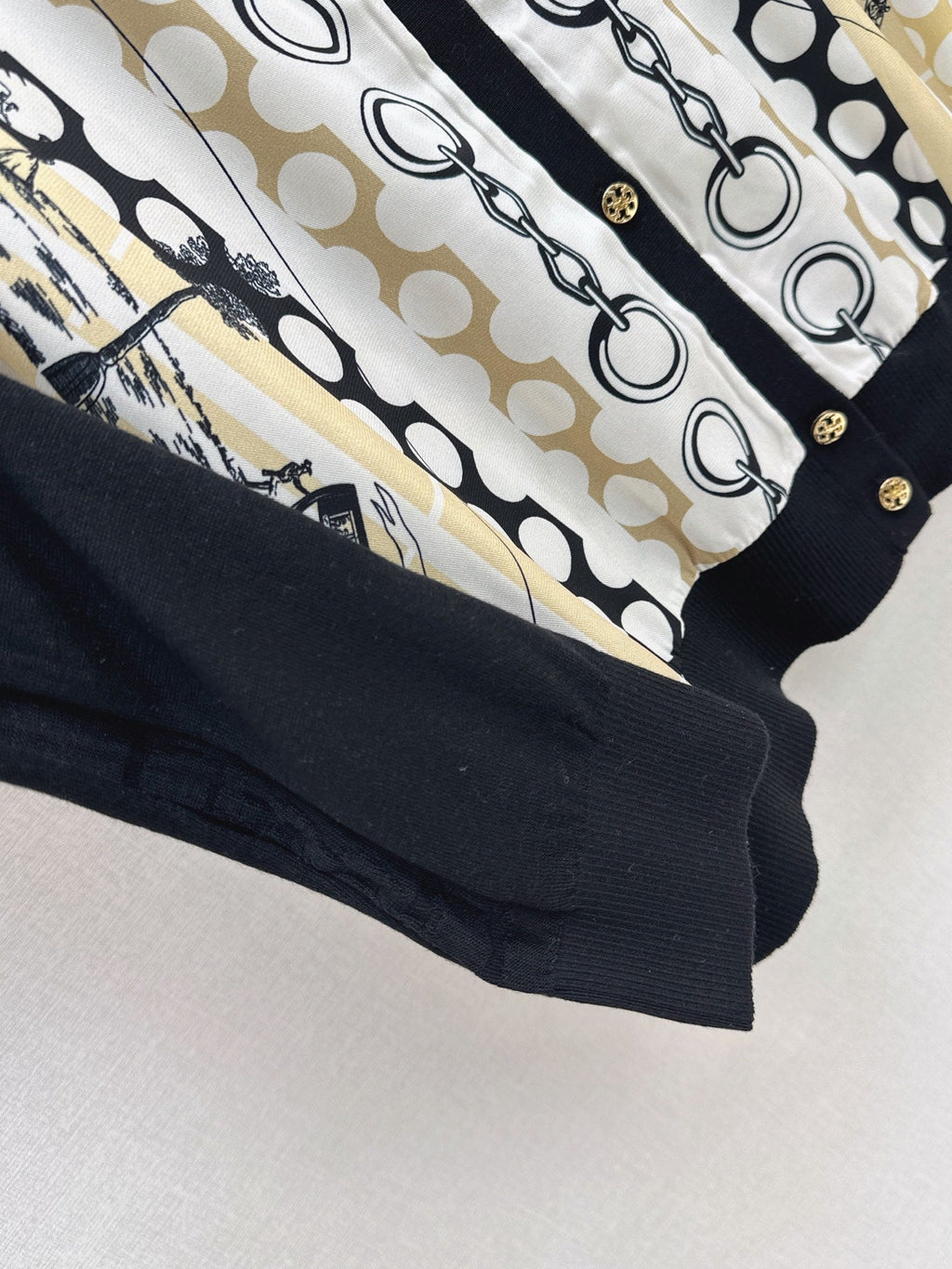 26FW New Long-Sleeve Knit Cardigan with Mixed Prints 🖤