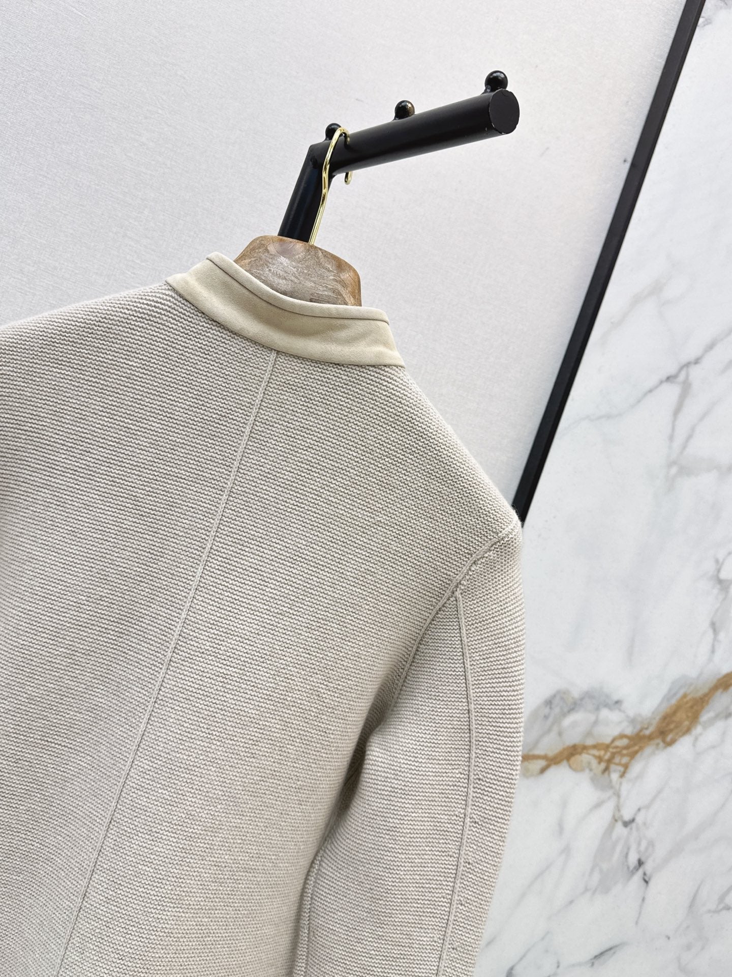 🔥Highest Quality🔥26FW New: Custom-design knit jacket featuring a blend of cashmere and suede 🤎