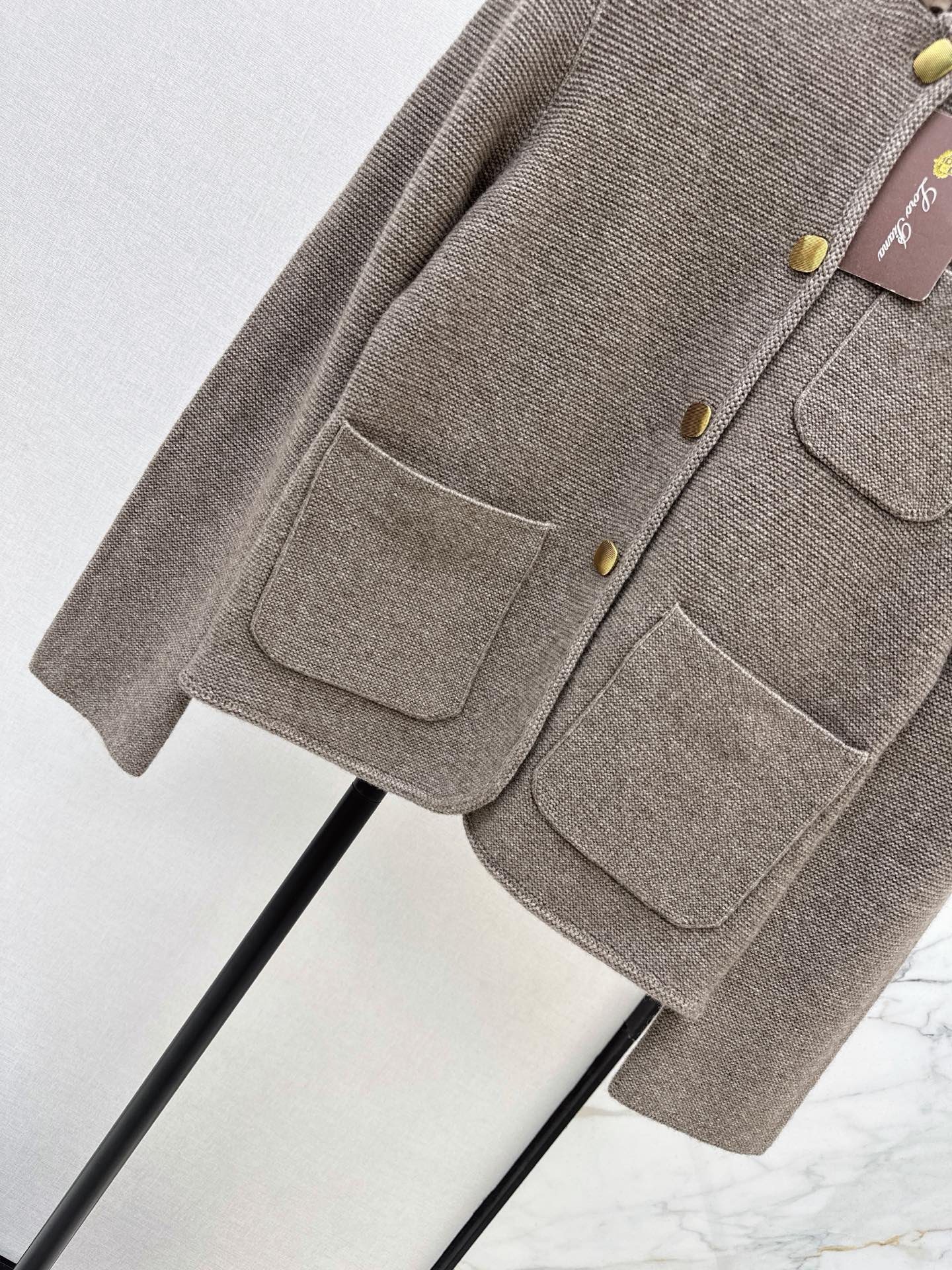 🔥Highest Quality🔥26FW New: Custom-design knit jacket featuring a blend of cashmere and suede 🤎