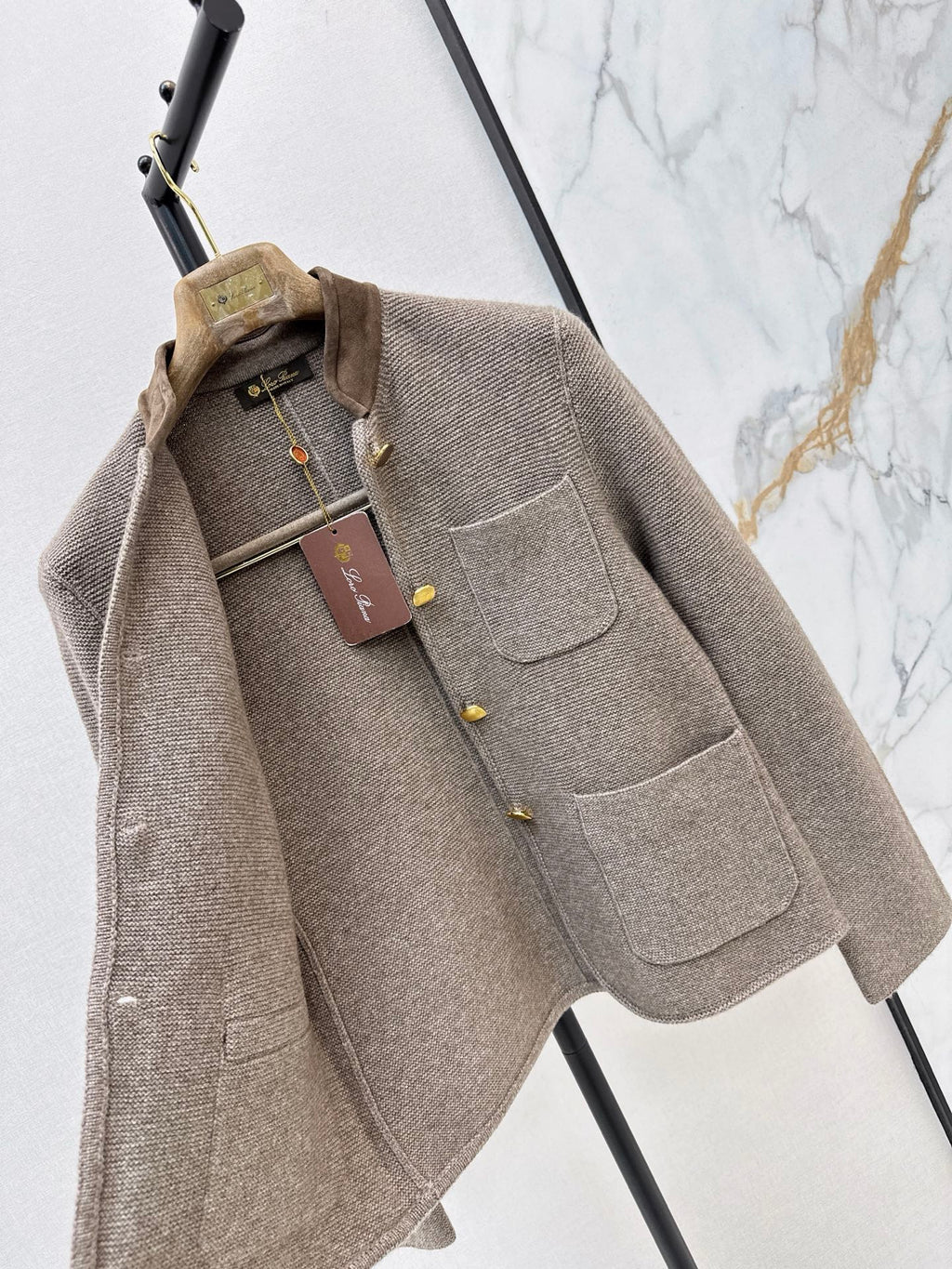 🔥Highest Quality🔥26FW New: Custom-design knit jacket featuring a blend of cashmere and suede 🤎