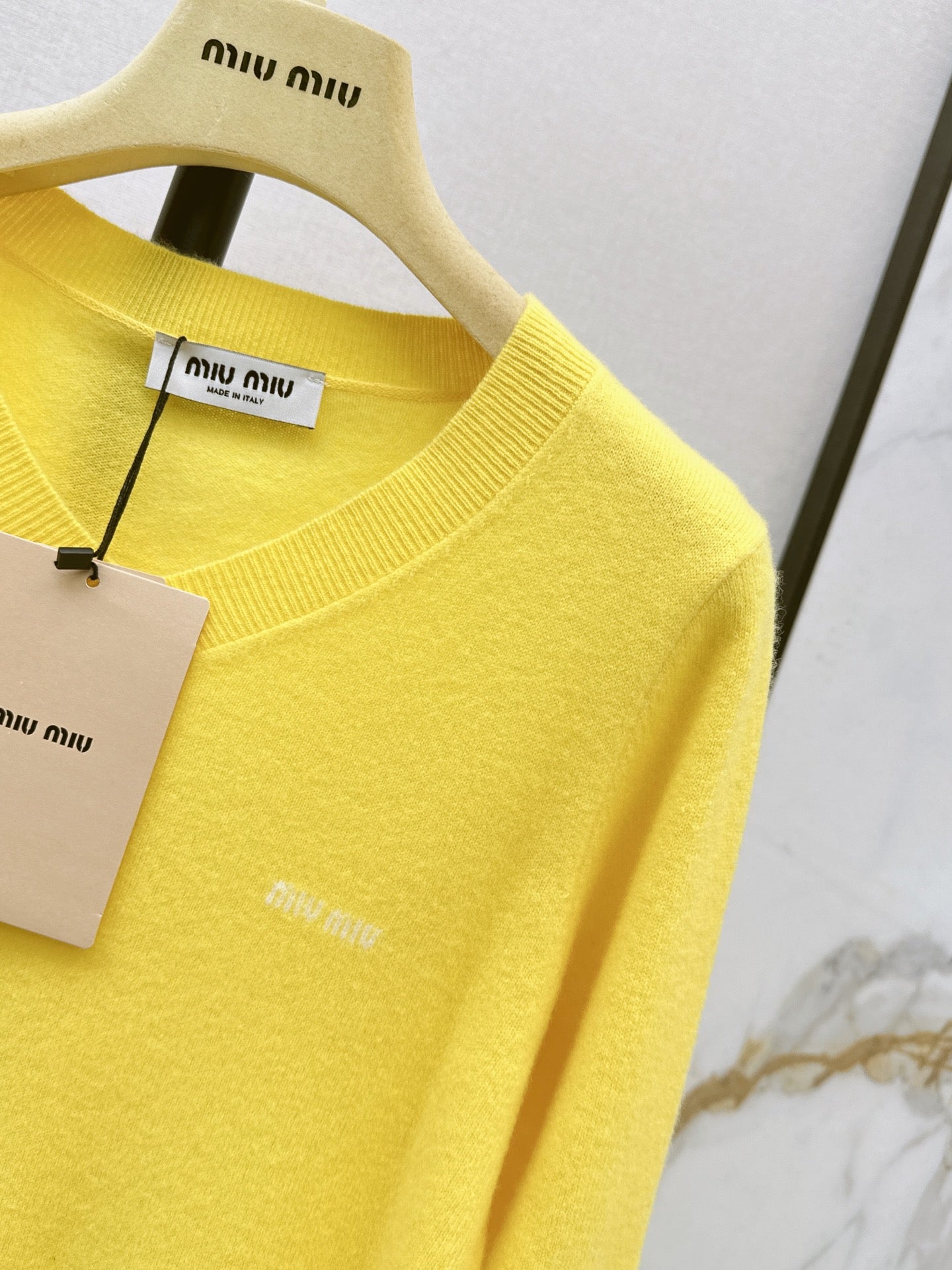 26FW New Loose-Fit Crewneck Sweater 💛