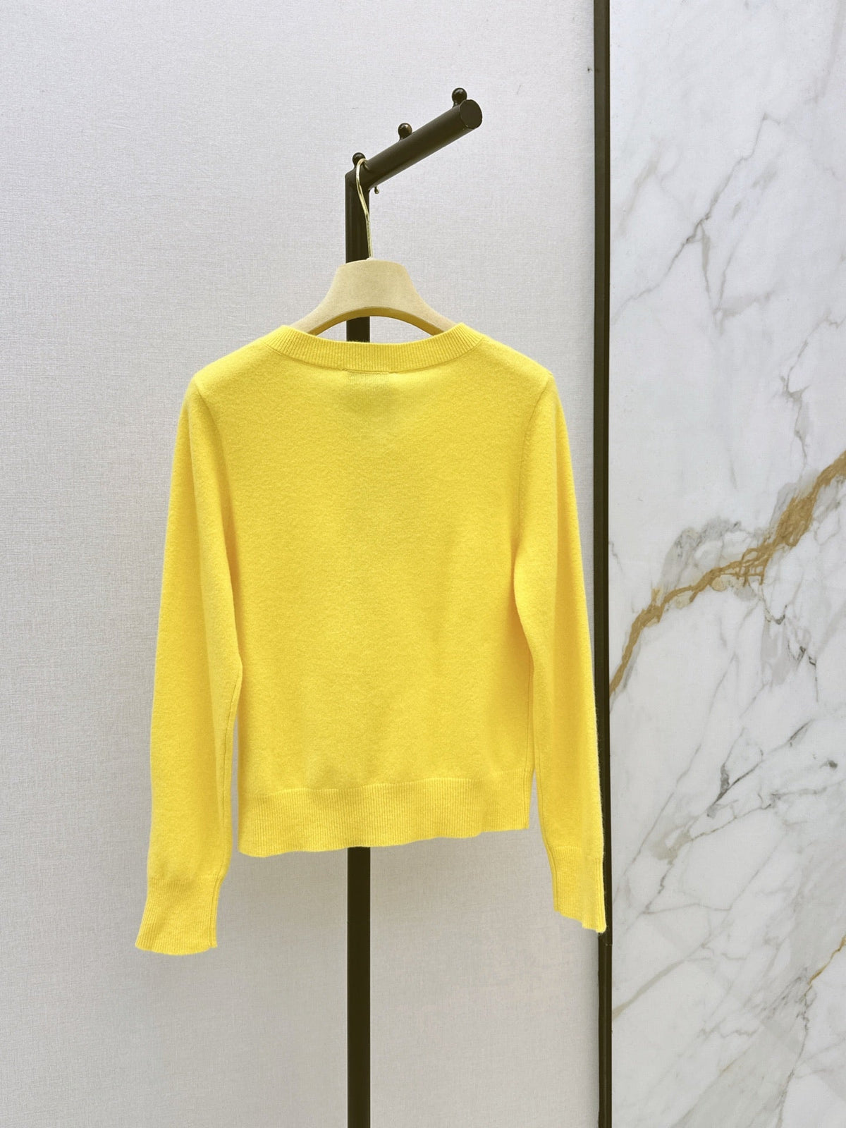 26FW New Loose-Fit Crewneck Sweater 💛