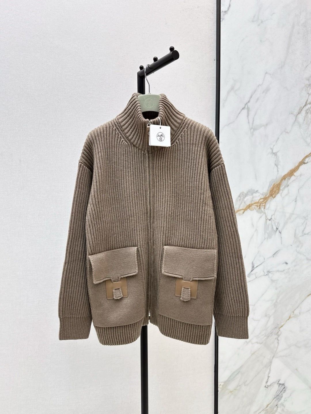🔥Highest Quality🔥26FW New Classic Wool Knit Jacket with H-Pattern Pocket Detail 🖤