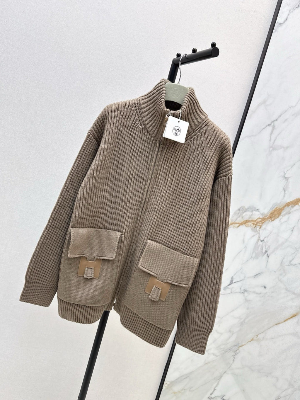 🔥Highest Quality🔥26FW New Classic Wool Knit Jacket with H-Pattern Pocket Detail 🖤