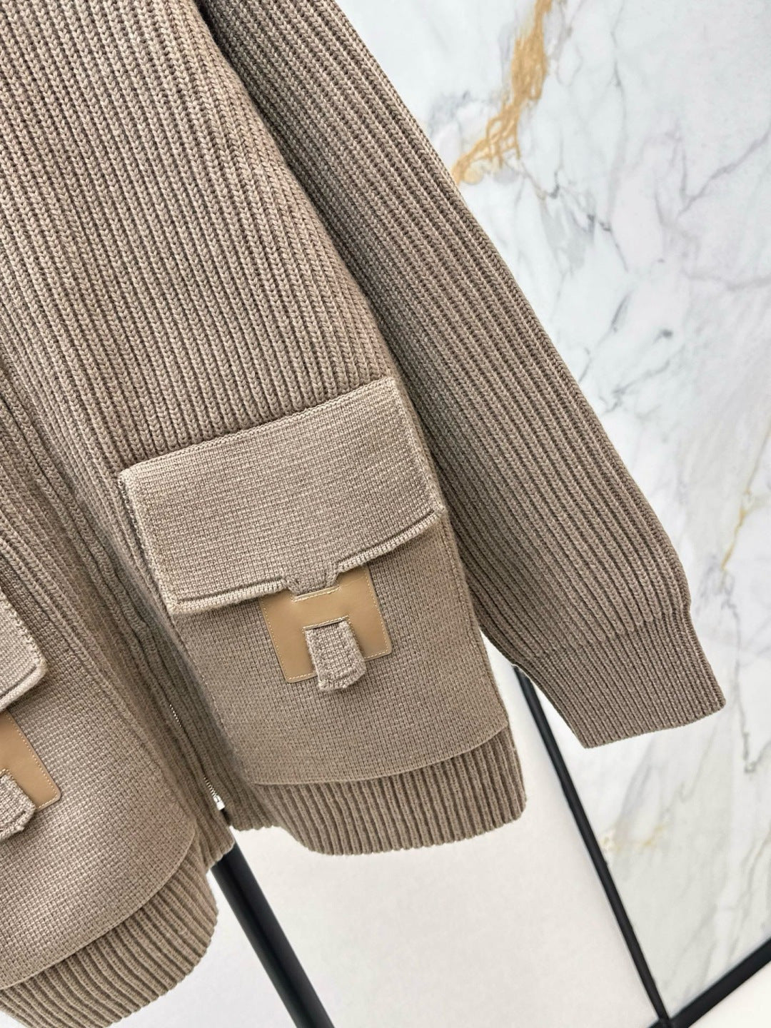 🔥Highest Quality🔥26FW New Classic Wool Knit Jacket with H-Pattern Pocket Detail 🖤